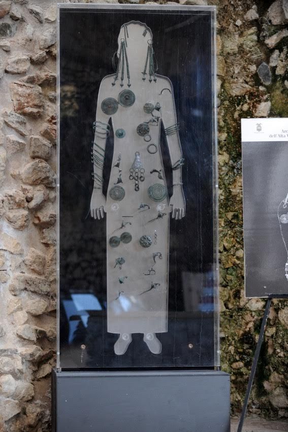 foto gioielli antichi