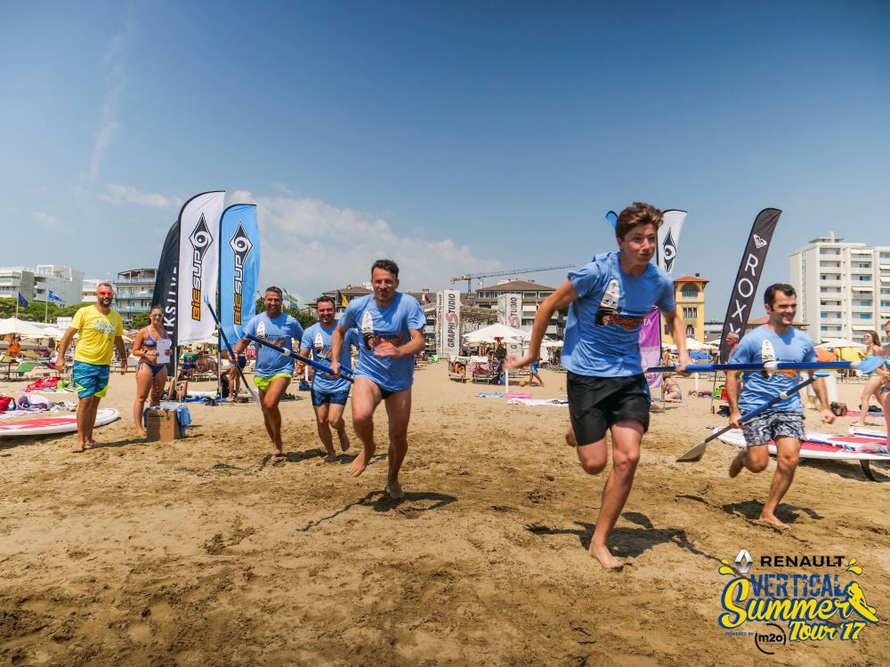 camerota divertimento in spiaggia