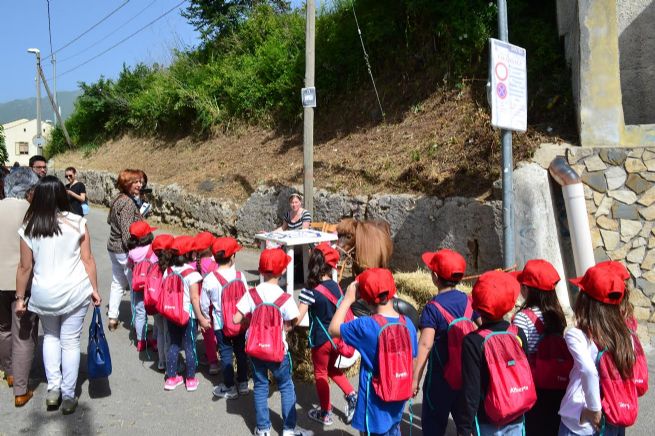 bambini fattoria didattica