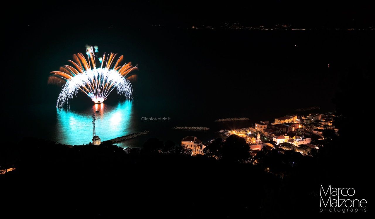 foto fuochi d'artificio Castellabate MarcoMalzone.com