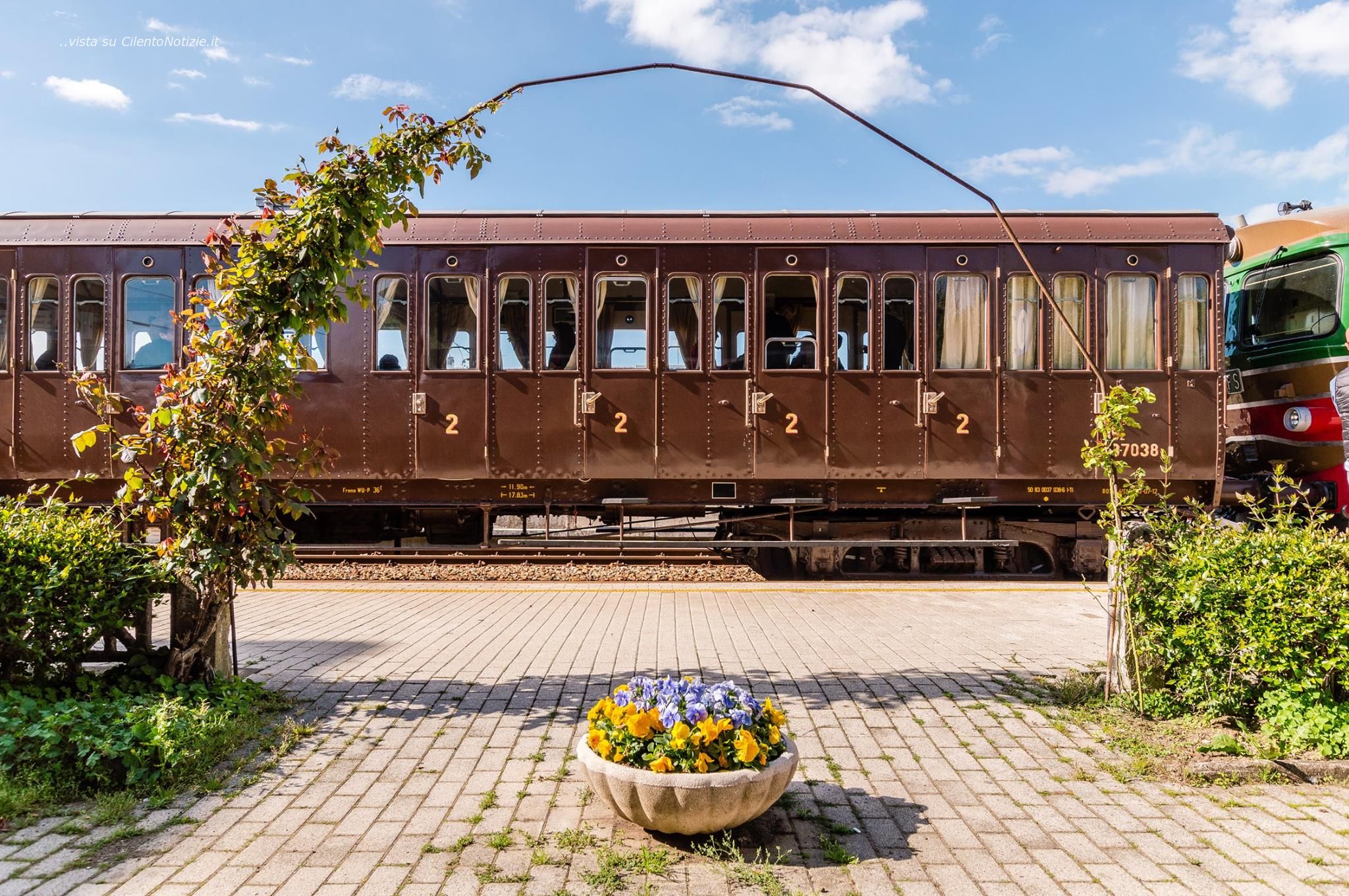archeotreno napoli paestum