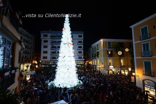 albero di natale luci d'artista salerno