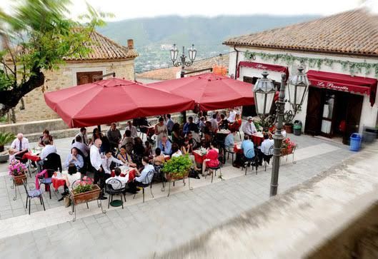 piazzetta castellabate famosa film