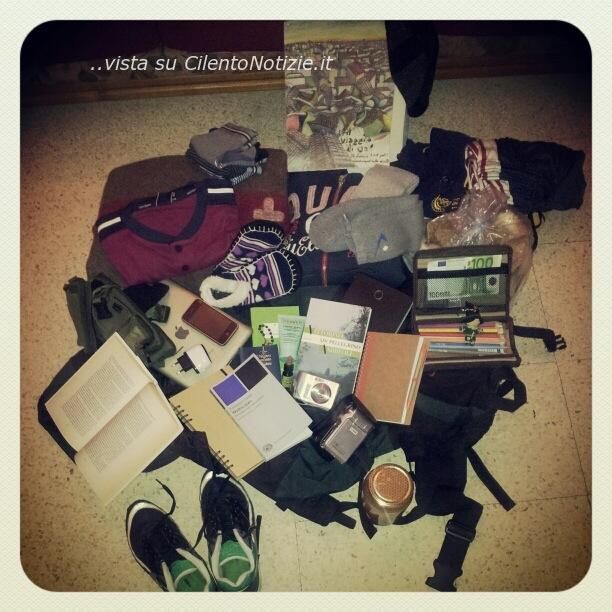 gli oggetti che porta con se OZ