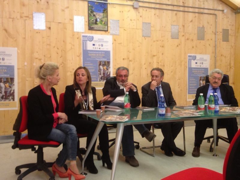 agorà contemporanea