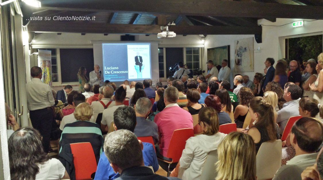 luciano de crescenzo pubblico