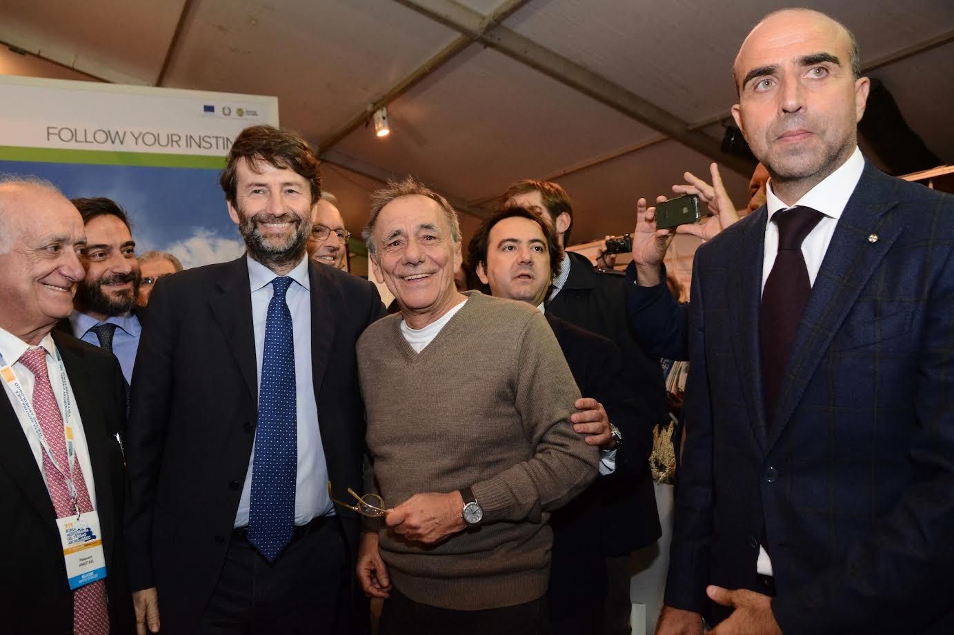 vecchioni e franceschini a paestum