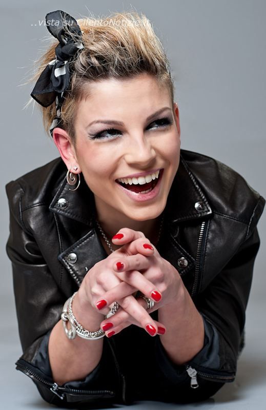 emma marrone a paestum 2012