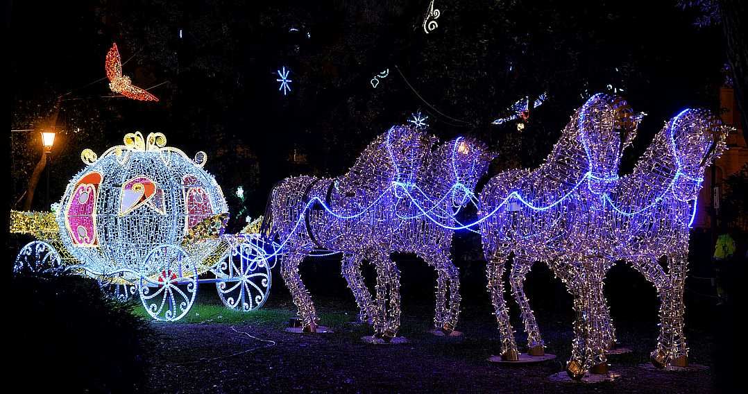 luci d'artista salerno _ Carrozza di cenerentola
