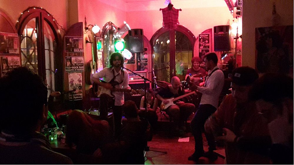 01022018 live al rock bar