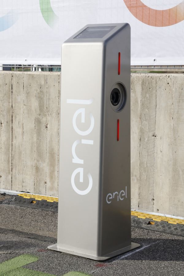 colonnine di ricarica veicoli elettrici
