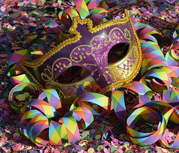 01032019 carnevale in maschera