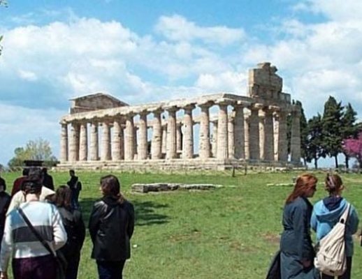 01042013 turisti a Paestum