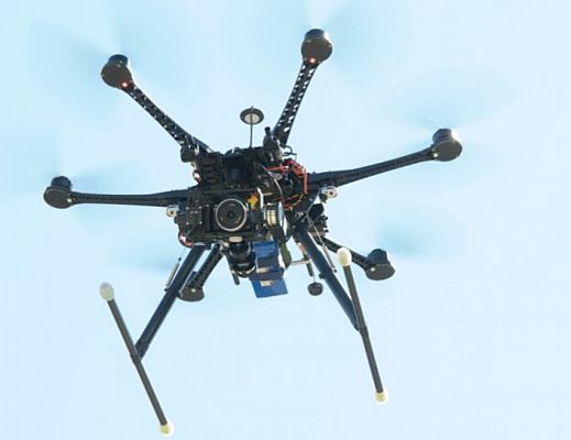 01052014 drone in volo