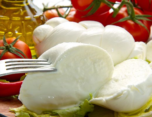 01052015 Mozzarella di Bufala Campana DOP