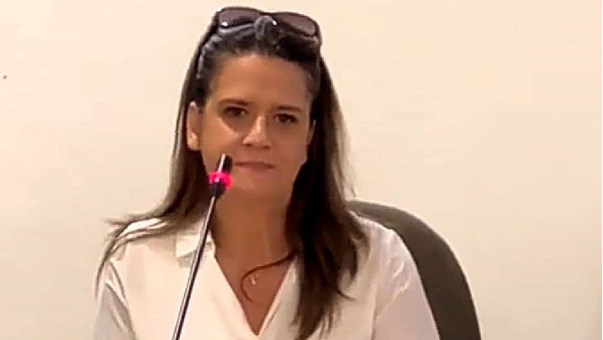 01052025 gina molinaro 01052025 gina molinaro