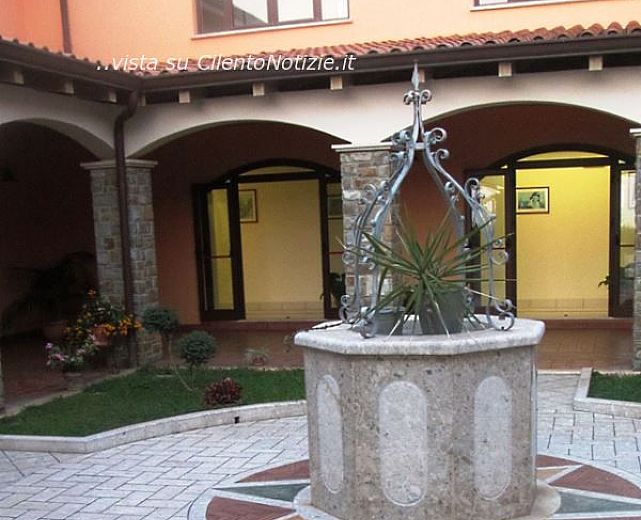 01062015 10072014 casa santa scolastica ingresso