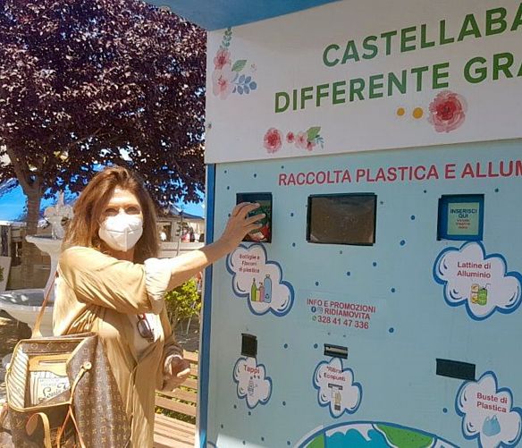 01062021 eco point castellabate  sindaco maiuri