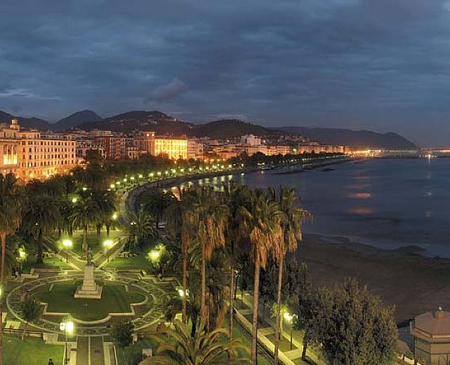 01072015 salerno by night