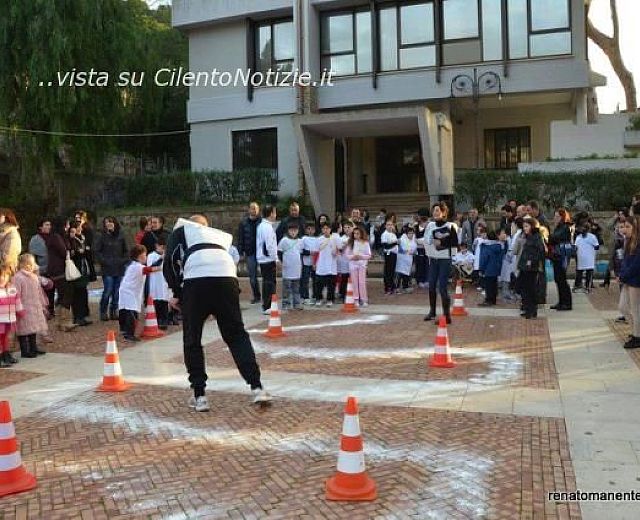 01082013 spettacoli per bambini a castellabate 01082013 spettacoli per bambini a castellabate