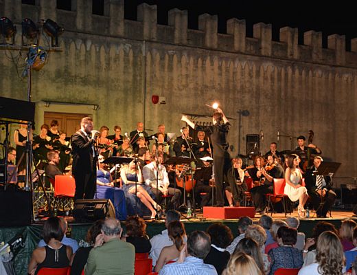 01092015 Orchestra Filarmonica Campana