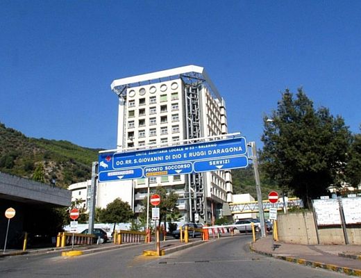 01092015 ospedlae ruggi salerno