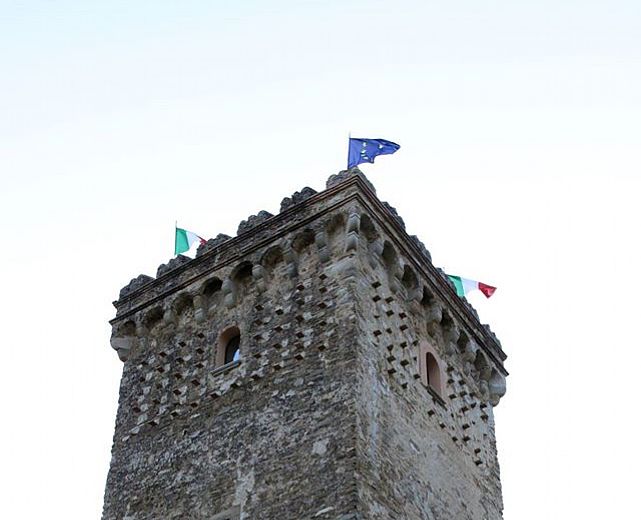 01092015 torre medievale di ortodonico 01092015 torre medievale di ortodonico