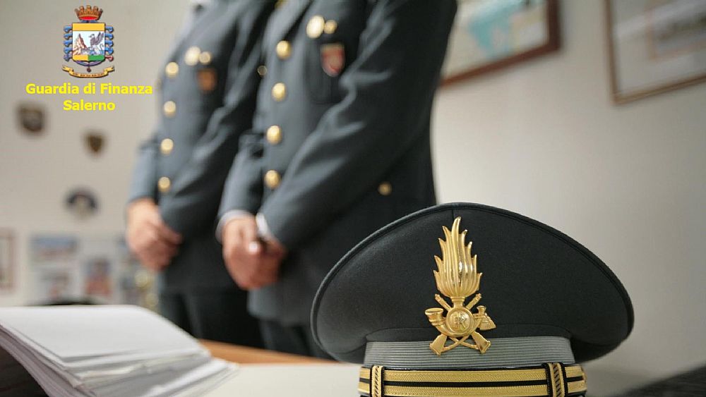 01092021 foto guardia di finanza cappello 01092021 foto guardia di finanza cappello