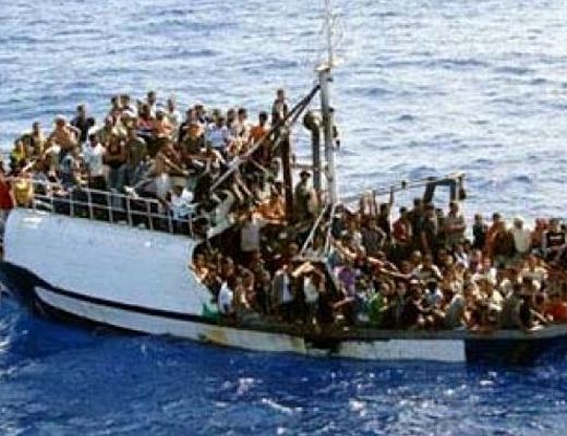 Giuseppe-Lembo foto - 01102014 barconi immigrati