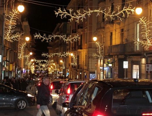 01122015 art luci salerno traffico