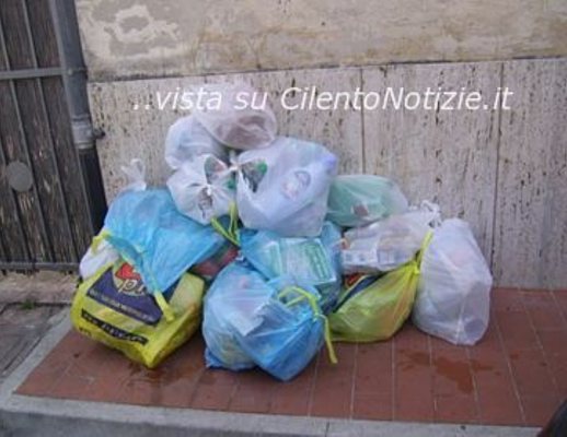 02012013 rifiuti sapri