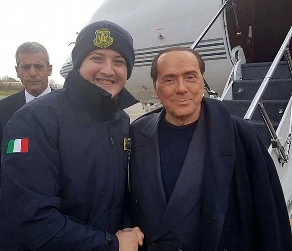 02032019 berlusconi all aeroporto di salerno