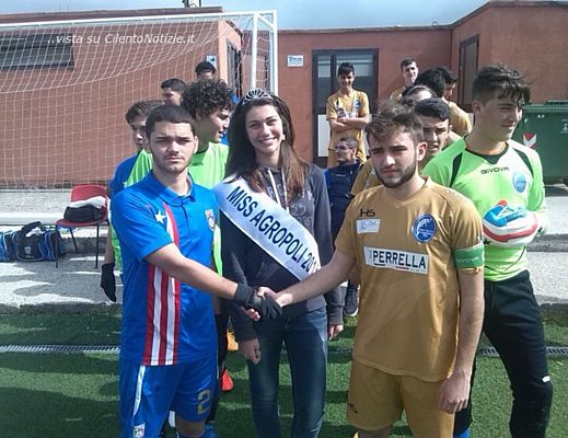 02042015 miss agropoli al torneo