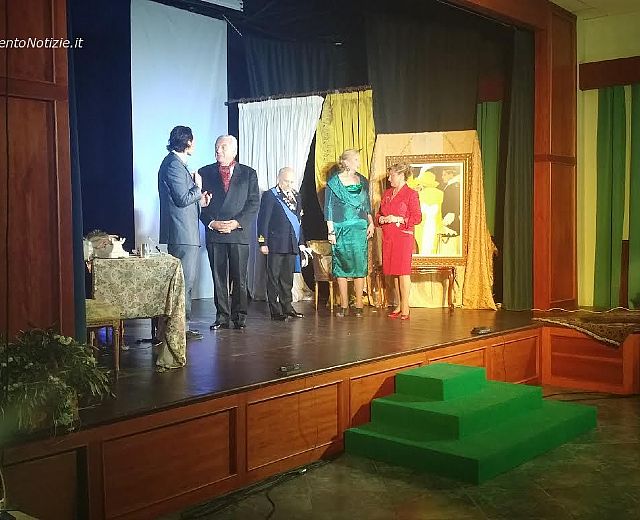 02042015 spett teatro salerno