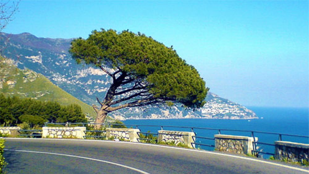02042016 curve della costiera amalfitana