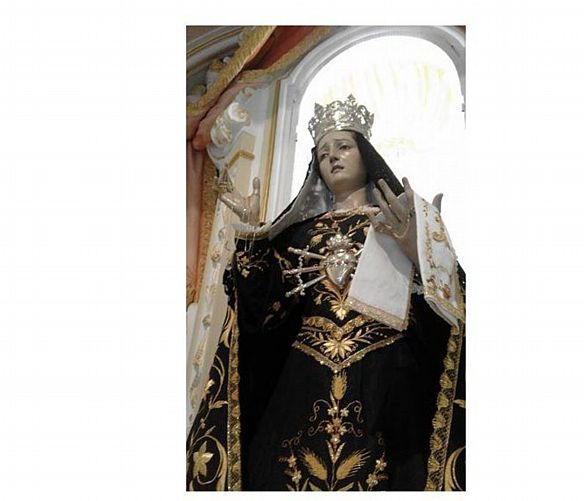 Giuseppe-Conte foto - 02042016 vergine addolorata statua