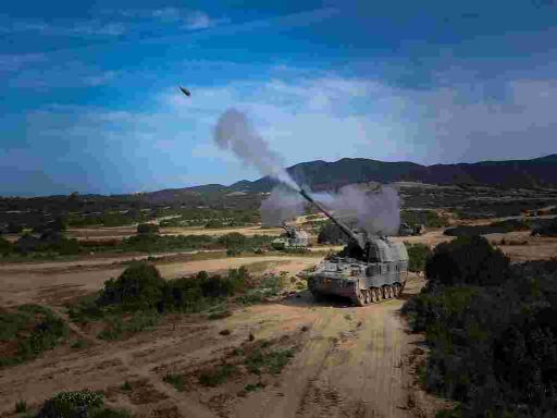 foto carro armato esercitazione