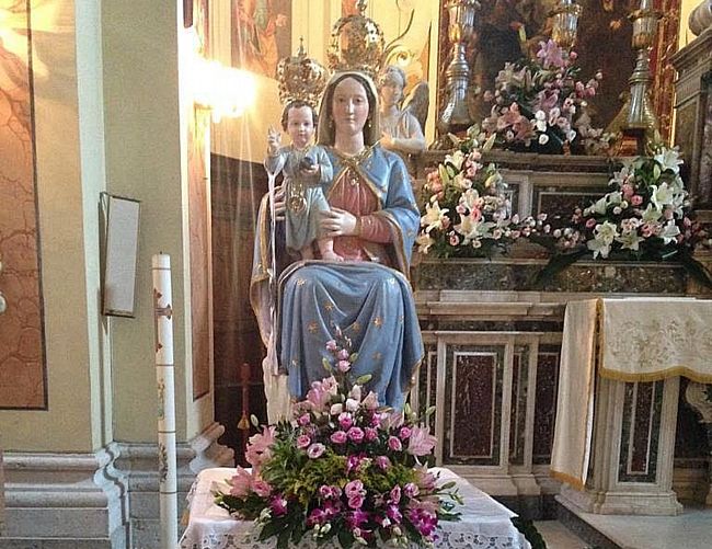 02062023 statua della madonna degli angeli a sacco