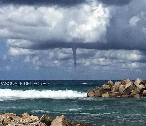 02072017 tromba marina castellabate