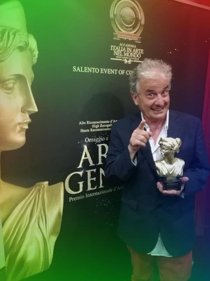 tonino luppino riceve il premio