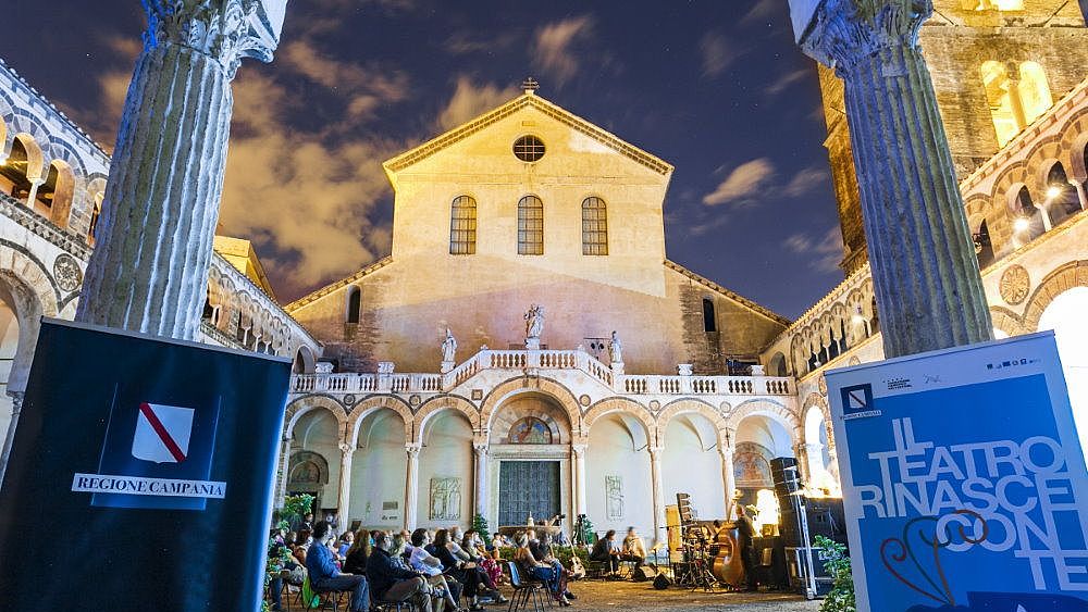 02072021 chiostro del duomo di salerno phsalvatoreminopoli