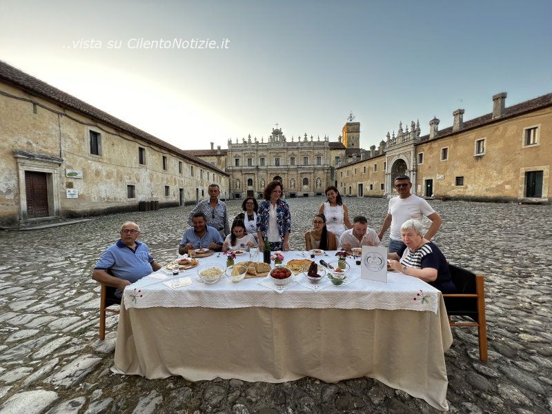 certosa di padula al tramonto