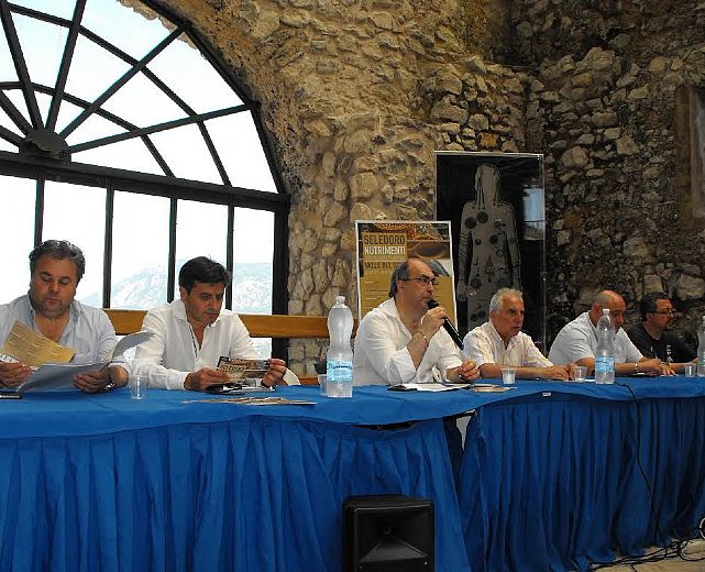 02082015 premio seledoro