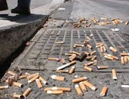 Paolo-Abbate foto - 02102014 mozziconi strada