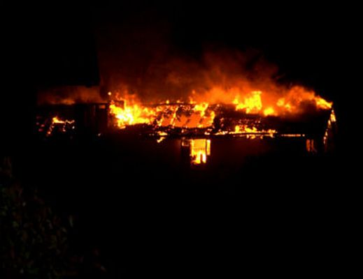 02102014 vivaio in fiamme