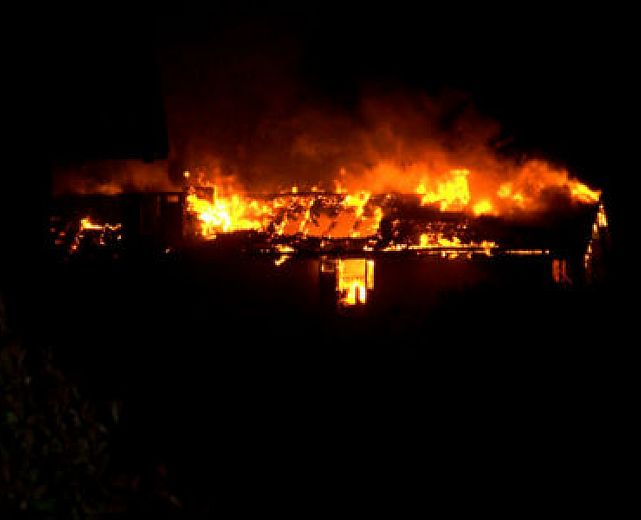 02102014 vivaio in fiamme