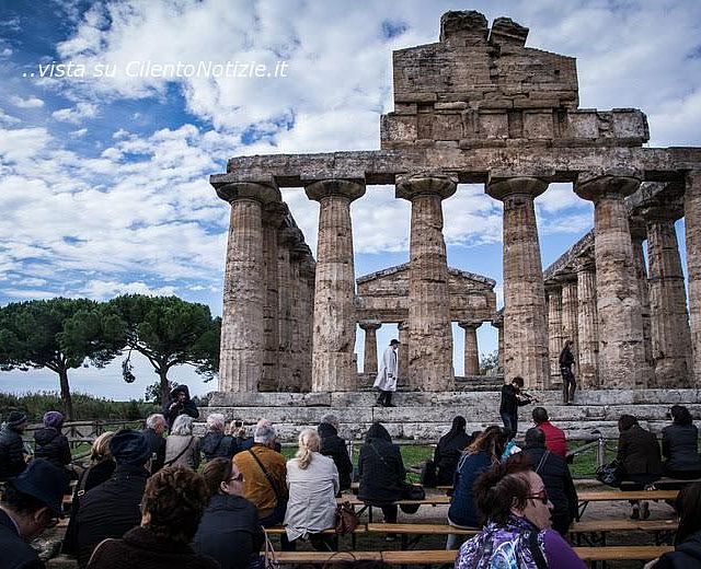 02112015 abusivi show 1