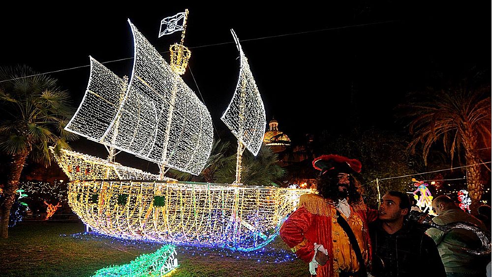 02112017 luci di salerno