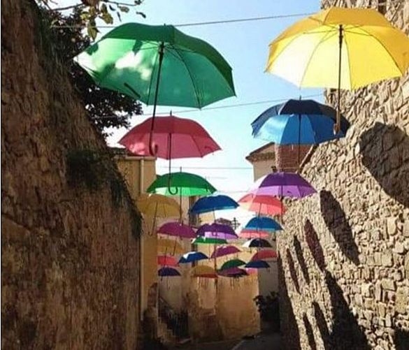Marisa-Russo foto - 02122022 agropoli ombrelli centro storico