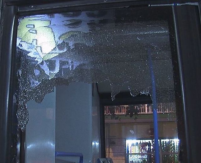 03012015 pulman vetri rotti bus